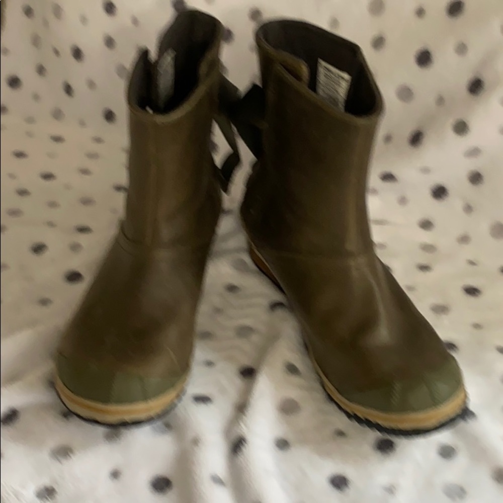 Sorel Rubber rain boots army green